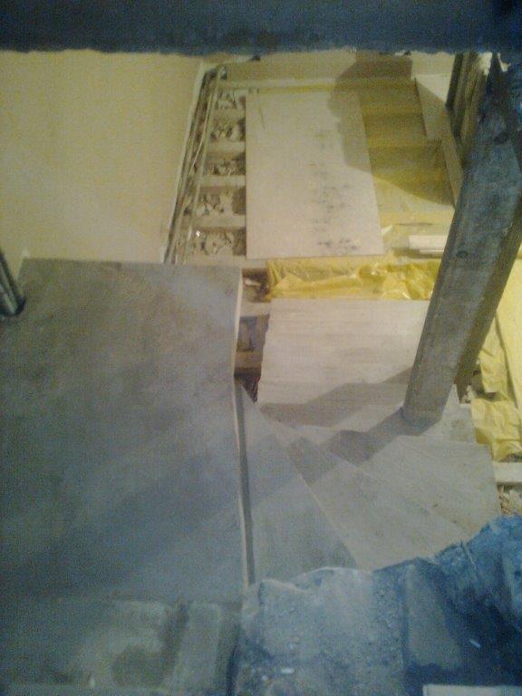 l-formos betoniniai laiptai